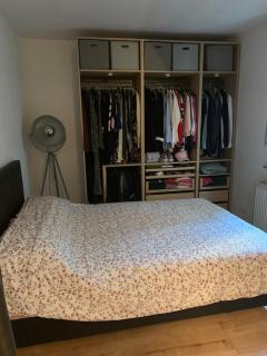 Helle schöne 1,5 Zimmer Wohnung - 1