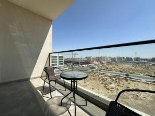 Studio Apartment in Dubai South - 2