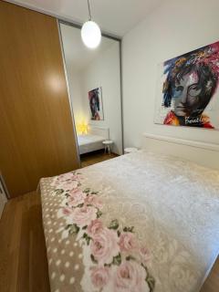 Starfish Deluxe Apartment - Budva - 9