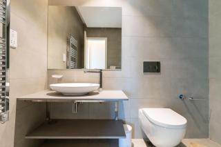 A prime and luxury 2 bedroom - 9