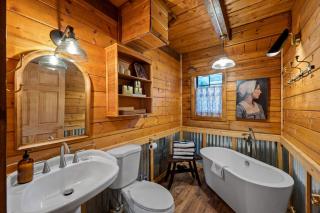The Sparrow - 6BR Cabin - Heated Pool, Hot Tub & Theater - Sevierville - 7