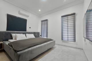 Ruby 7 - Lagos - 1