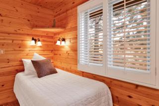 High-Top Lakeview Chateau Relaxing Modern Fawnskin Retreat - Fawnskin - 1