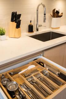 Luxury Scandinavian Suite Cozy and Bright - North Vancouver - 6