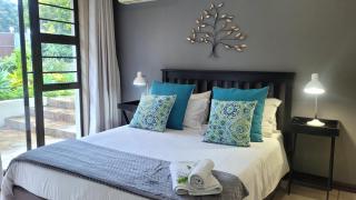 Suite 10- Deja' Blu Bed and Breakfast- East London - 8