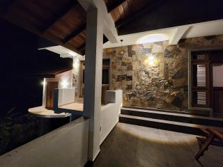 The Train Cottage Kandy - Homestay - 0