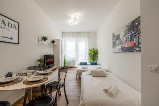 Emerald House - Milan - 4