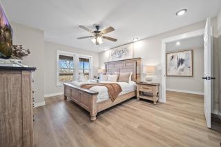 Indoor Heated Pool, Hot Tub, Arcades, Best Location, 1 mi from Parkway! - 1