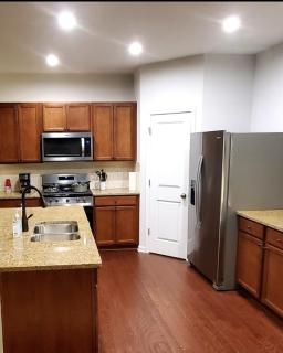 New 3 Bedroom Home with many amenities & parking - McDonough - 7