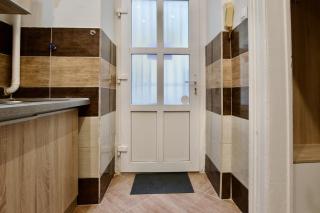 Standard Apartment by Hi5- Apartment in Central - Budapest - 3