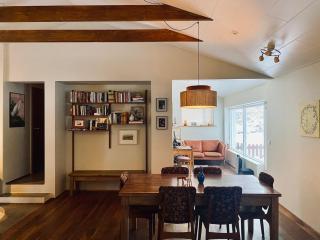 Emma's Villa - Steps from Hot Springs & Nature - 5