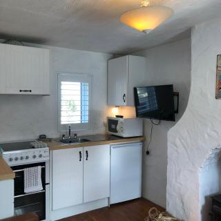 Dolphin Cottage - Child & Pet Friendly - Ballintoy - 7