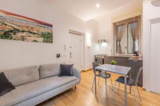 Central Station Suite - B Home - 9