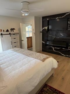 Catskills Mountain Retreat Luxury Meets Serenity - Jewett - 8