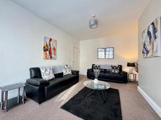 Ocean Apartment, Spacious 5 bedroom holiday home - Whitley Bay - 7