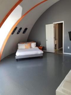 The Spaceship House! - Navarre - 6