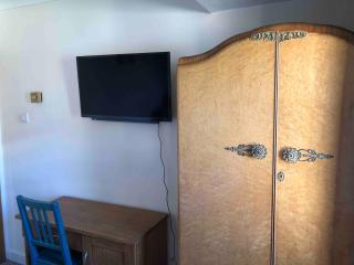 Central with River Views - Chesterton - 1