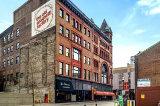 Top Floor Condo Downtown Louisville - 4