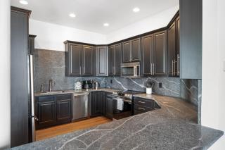 Top Floor Condo Downtown Louisville - 2