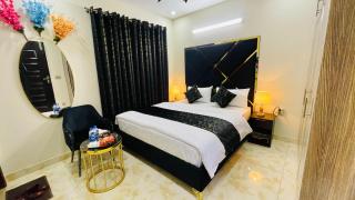 Holiday Guest House Lahore - Lahore - 1