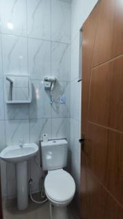kitinet Completa Próximo aos Comércios - Rio das Ostras - 8