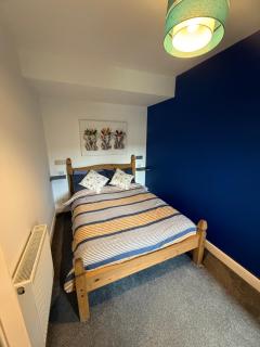 City Centre Modern 2 bedroom apartment - 6