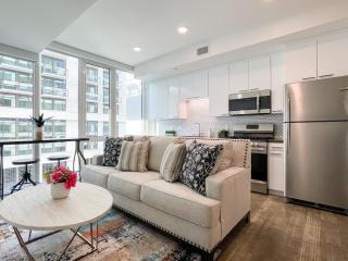 Suite Downtown Pool and Gym Access - Los Angeles - 8