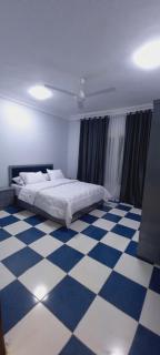 Larose Apartment - 6