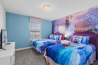 Stylish 4BR home Near Disney with Themed Rooms - 8