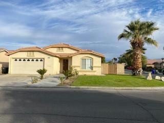 Walking Distance to Stagecoach - Indio - 0