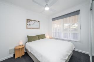 Nth Central 4BR Reno w WiFi - Shepparton - 6
