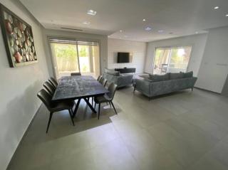 וילת אירוח שכונת הגמל האירוס 8 - 5