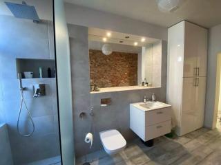 Cozy and Renovated Apartment in the Heart of the City - Stettin - 4