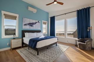 Brand-New Beach Retreat Hot Tub Sleeps 13 - 7