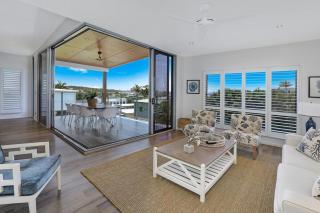 GEORGE8- THE ULTIMATE, FAMILY BEACH HOUSE! - Alexandra Headland - 4