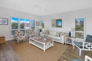 GEORGE8- THE ULTIMATE, FAMILY BEACH HOUSE! - Alexandra Headland - 2