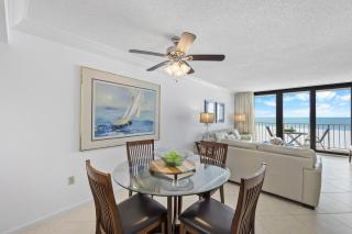 Eye-catching beachfront condo with pool and nice views - 4