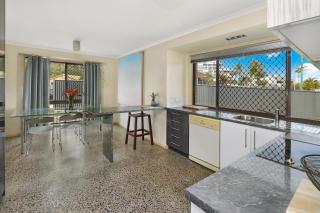 NAROO7- PRIME, CENTRE OF MOOLOOLABA LOCATION - Mooloolaba - 7