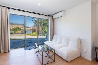Cozy Single Unit with Full Kitchen - Queenstown - 4