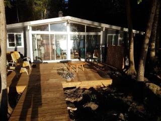 Summer Side Classic Lakefront Escape - Wiarton - 6