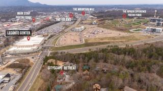 Lux,HotTub,Game Room,Central Location,Mountain View - Pigeon Forge - 5