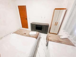 Apê com Vista mar, 2 quartos sendo 1 suíte (ambos com ar condicionado), internet privativa 300MBPS, no Residencial Lumar, condominio com piscina e área gourmet, próximo às melhores barracas da praia de Taperapuã. - 3