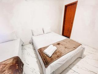 Apê com Vista mar, 2 quartos sendo 1 suíte (ambos com ar condicionado), internet privativa 300MBPS, no Residencial Lumar, condominio com piscina e área gourmet, próximo às melhores barracas da praia de Taperapuã. - Porto Seguro - 1