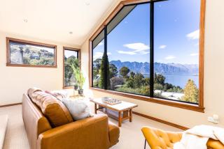 Spectacular LAKE View - Queenstown - 6