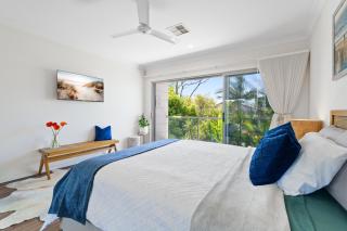 Abby's Burleigh Haven Unit 2 - 1