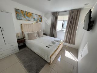 Modern Bedroom In Central Miami Shared with host - Miami - 1