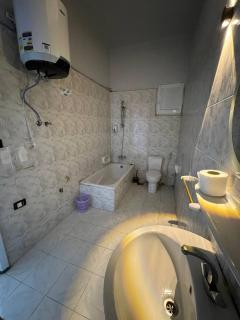 Downtown Lucky Apartment - 9