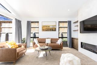 Fresh & Stylish Holiday Home - - 0