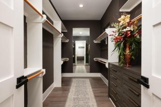 Sleeps 10! Rooftop Luxe Pet-Friendly Downtown HTX - 3