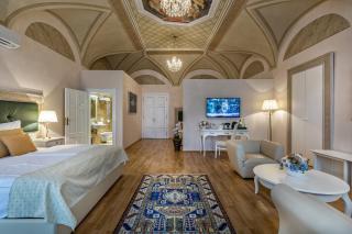 Little King Hotel U Malvaze - 2